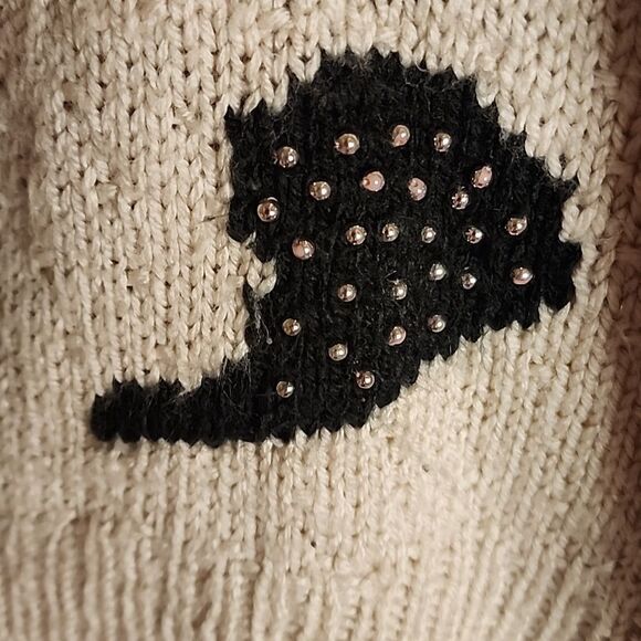 Quality Made Vintage Hand Knitted By Oma Sweater - Picture 4 of 9